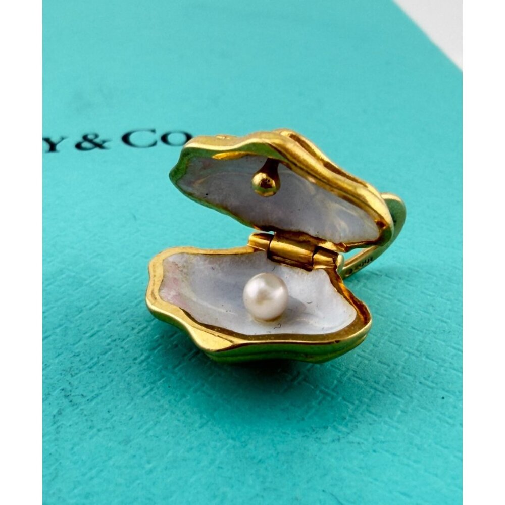 Tiffany & Co. 18K Gold Clam Shell Hinge Locket Charm Authentic & Retired